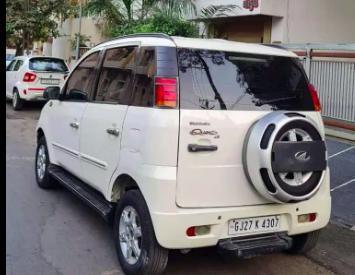 Mahindra Quanto C8 2013