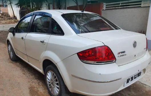 Fiat Linea Emotion 1.3 2012