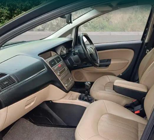 Fiat Linea Emotion 1.3 2012