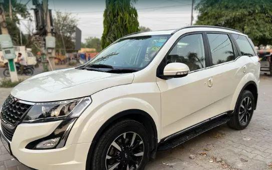 Mahindra XUV500 W11 2019