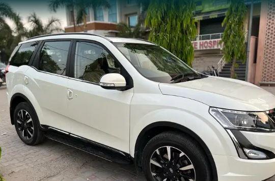 Mahindra XUV500 W11 2019