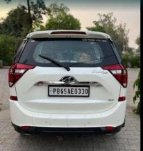 Mahindra XUV500 W11 2019