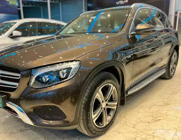 Mercedes-Benz GLC Celebration Edition Diesel 2017