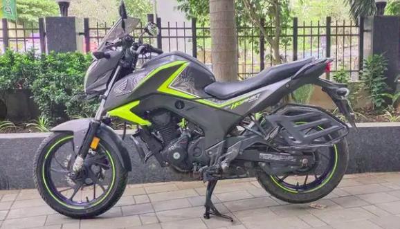 Honda CB Hornet 160R STD 2016
