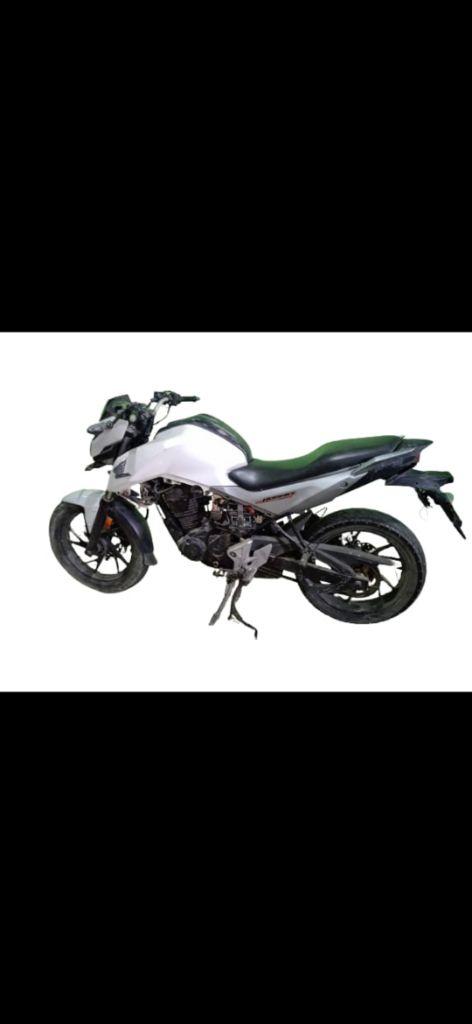 Honda CB Hornet 160R CBS 2016
