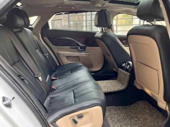 Jaguar XJ 3.0 DIESEL PORTFOLIO 2013