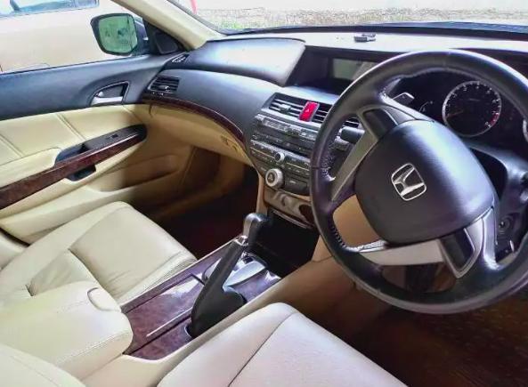 Honda Accord 2.4 ELEGANCE AT 2010