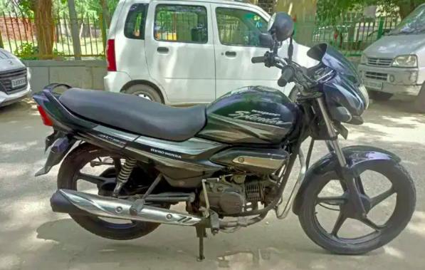 Hero Super Splendor 125cc 2011