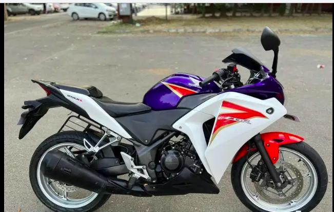 Honda CBR 250R 2019