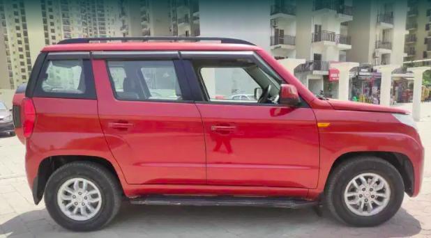 Mahindra TUV300 T8 AMT 2017