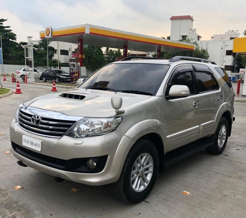 Toyota Fortuner 3.0 4x4 AT 2012