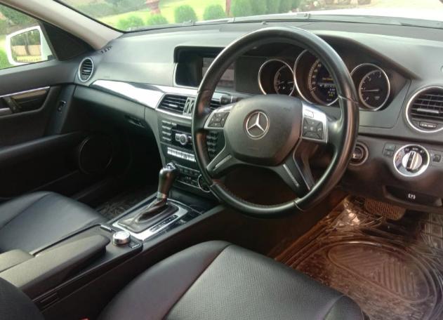 Mercedes-Benz C-Class 220 CDI AT 2013