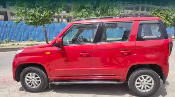 Mahindra TUV300 T8 AMT 2017