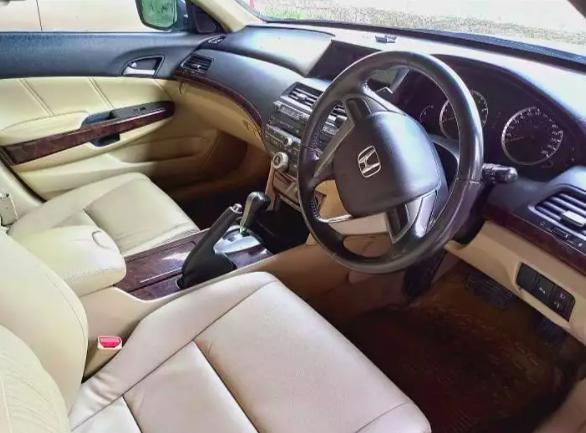 Honda Accord 2.4 ELEGANCE AT 2010
