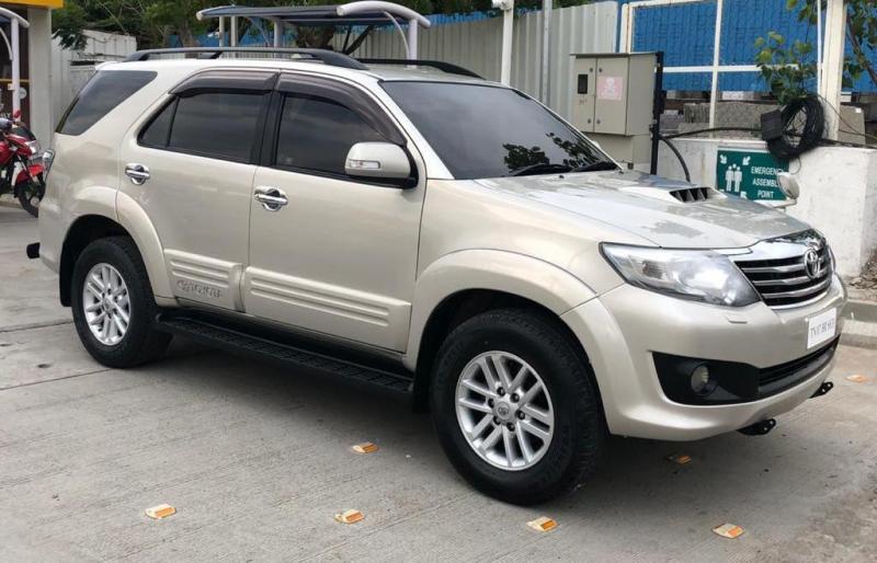 Toyota Fortuner 3.0 4x4 AT 2012