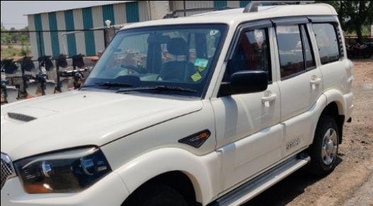 Mahindra Scorpio S10 2015