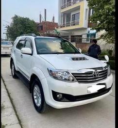 Toyota Fortuner Sportivo 4x2 AT 2017