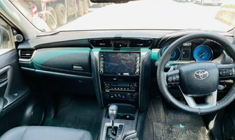 Toyota Fortuner Legender 2.8 4x4 AT 2022