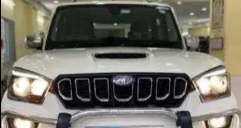 Mahindra Scorpio S10 2015