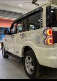 Mahindra Scorpio S10 2015