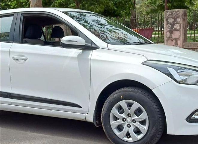 Hyundai i20 Sportz 1.4 CRDi 2015