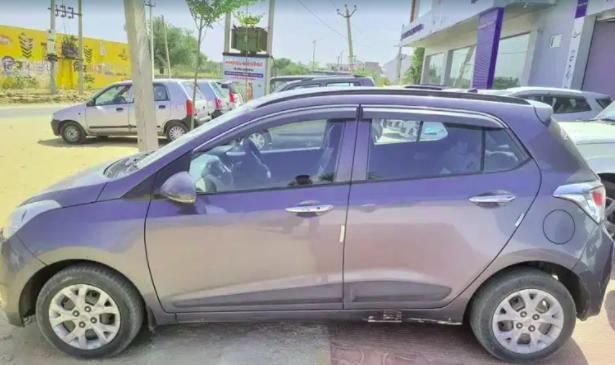 Hyundai Grand i10 Sportz U2 1.2 CRDi 2015