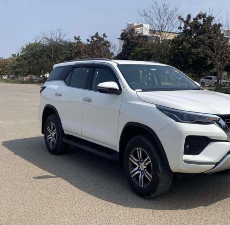 Toyota Fortuner Legender 2.8 4x4 AT 2021