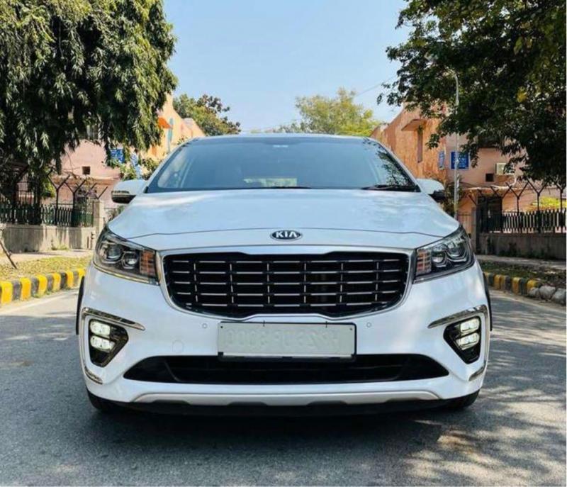 Kia Carnival Limousine 7 STR 2021