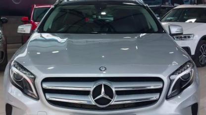 Mercedes-Benz GLA 200 Sport 2015