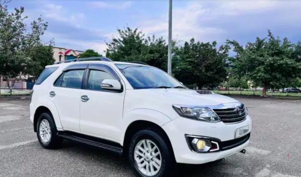 Toyota Fortuner 3.0 4X2 AT 2014