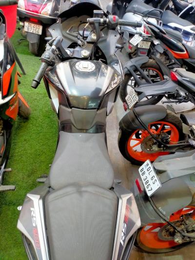 Bajaj Pulsar RS200 ABS 2020