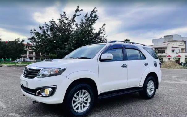 Toyota Fortuner 3.0 4X2 AT 2014