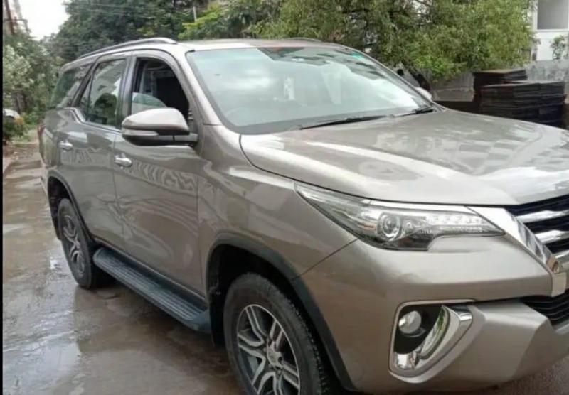 Toyota Fortuner 2.8 4x4 AT 2017