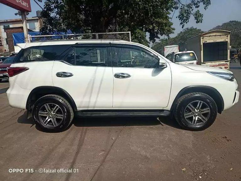 Toyota Fortuner 2.5 4x2 MT TRD Sportivo 2018