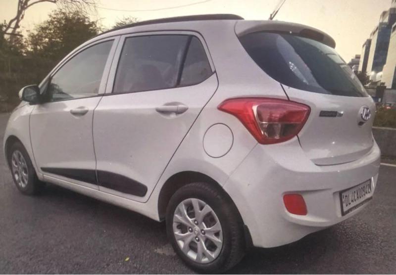 Hyundai Grand i10 Sportz 1.2 Kappa VTVT 2015