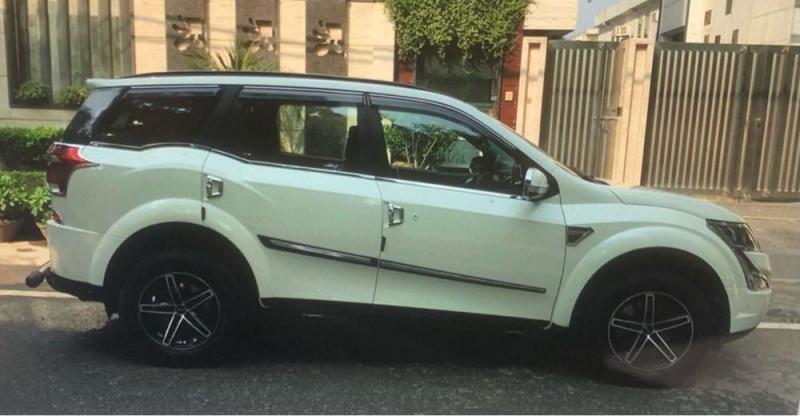 Mahindra XUV500 W7 2019