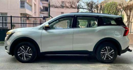 Mahindra XUV700 AX 7 Petrol AT 7 STR 2022