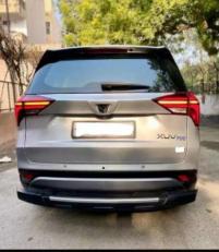 Mahindra XUV700 AX 7 Petrol AT 7 STR 2022