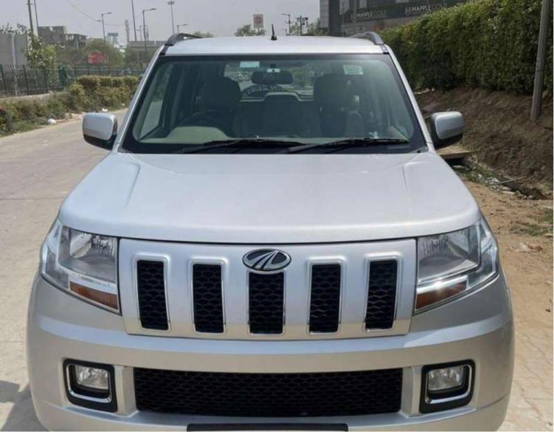 Mahindra TUV300 T8 2016