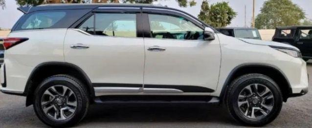 Toyota Fortuner 2.8 4x2 MT BS6 2021