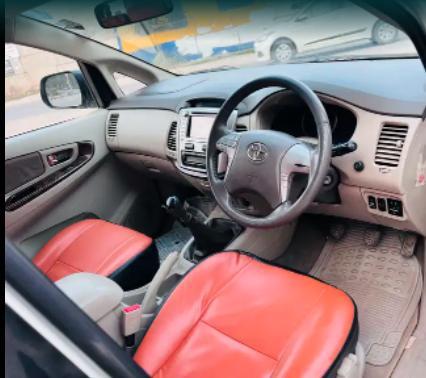 Toyota Innova 2.5 V 7 STR 2012