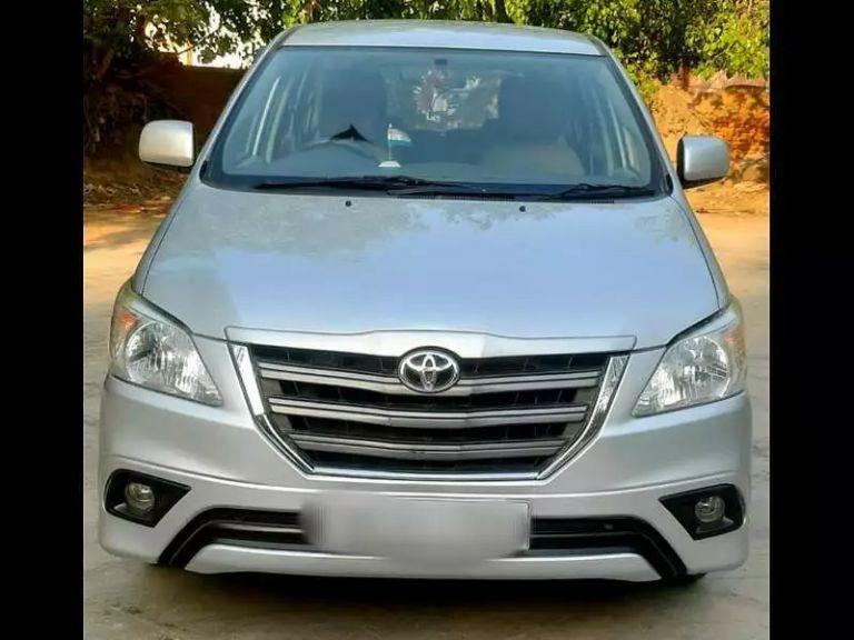 Toyota Innova 2.5 EV CS 7 STR BS IV 2012