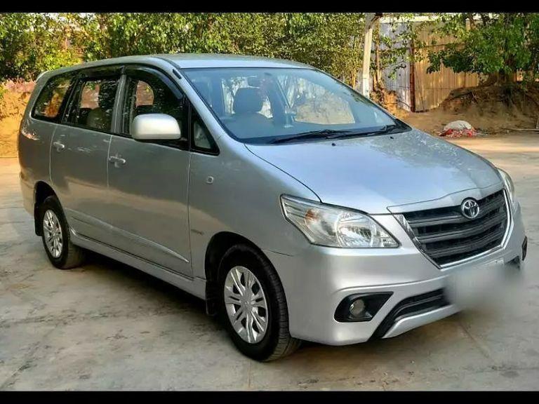Toyota Innova 2.5 EV CS 7 STR BS IV 2012
