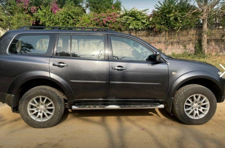 Mitsubishi Pajero Sport 2.5 MT 2013