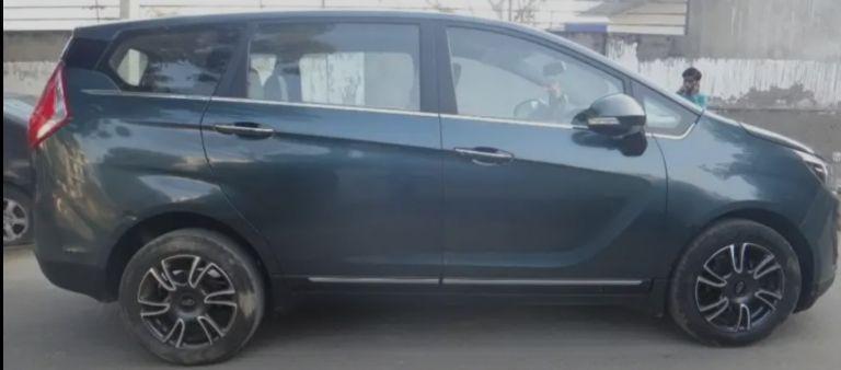 Mahindra Marazzo M8 7 STR 2018
