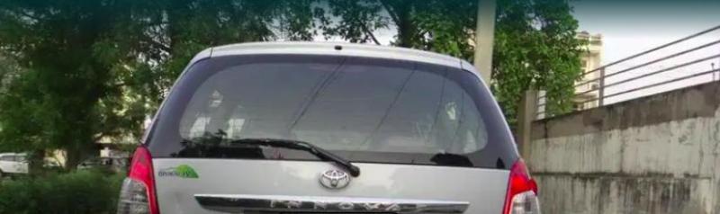 Toyota Innova 2.5 V 7 STR 2013