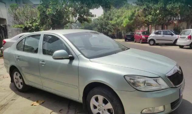 Skoda Laura ELEGANCE 1.9 TDI MT 2010