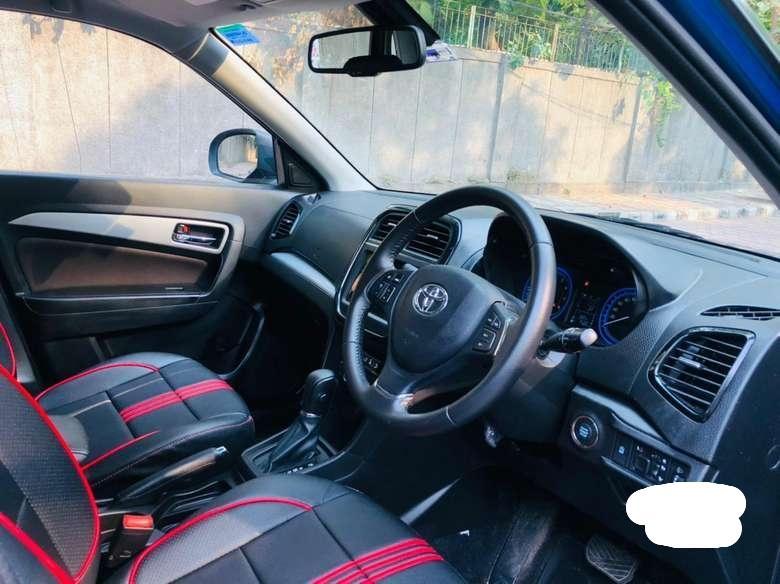 Toyota Urban Cruiser Mid MT 2021