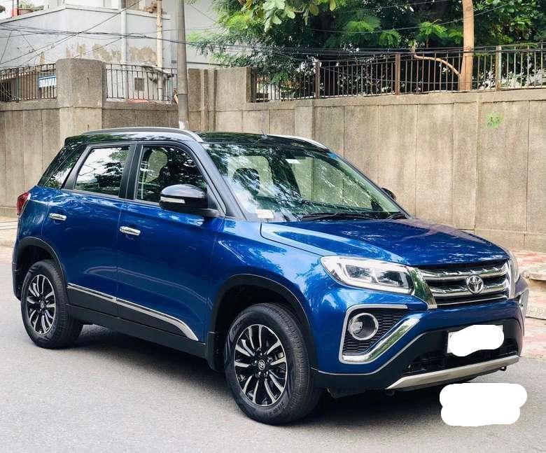 Toyota Urban Cruiser Mid MT 2021