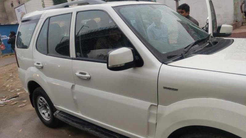 Tata Safari Storme 2.2 EX 4X2 2015
